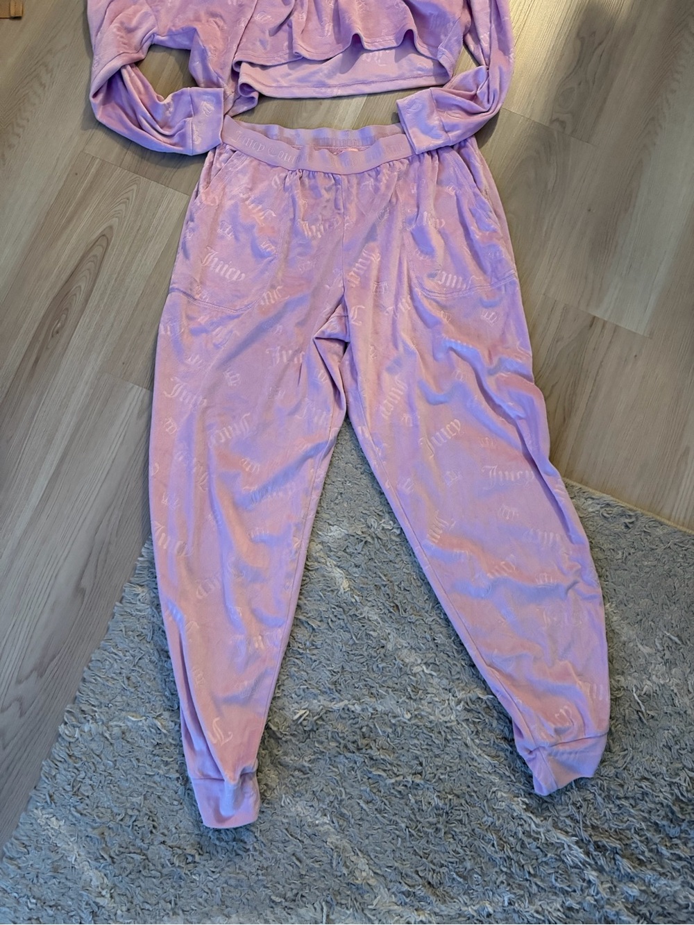 Juicy Couture Lilac Two-Piece Hooded Loungewear Set - Picture 2 of 3
